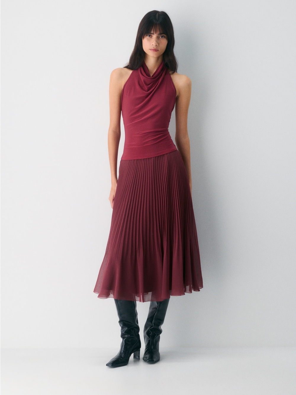 WILFRED Aritzia Twirl Pleated Skirt